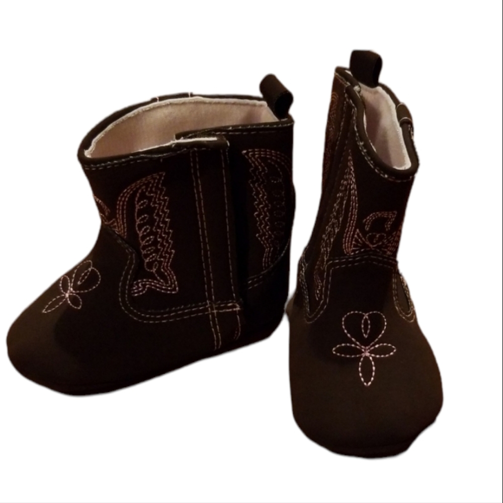 Rising Star Crib Cowboy Boots Size 6 -9 Months